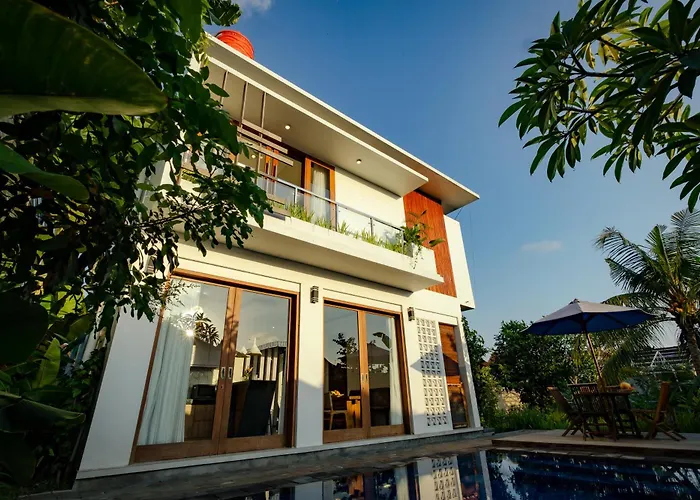 Villatu Family Retreat Near School
