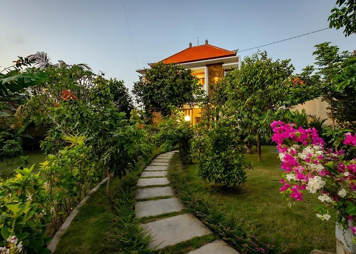 Villatu Family Retreat Near School Villa *