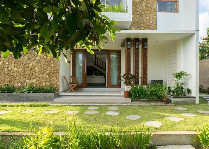 Villatu Family Retreat Near School Villa *